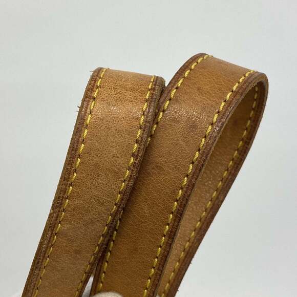 LOUIS VUITTON Brown Monogram Tote Bag - Picture 13 of 15